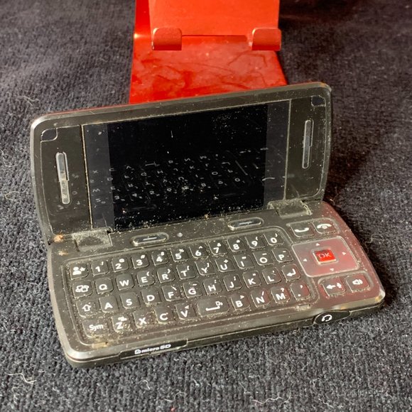 LG Phone. Model CX9200. Untested. Parts or Repair only. As Is. - Picture 3 of 6